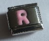 Letter R roze